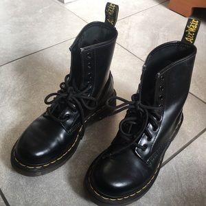 Doc Marten 1460 boots smooth black leather